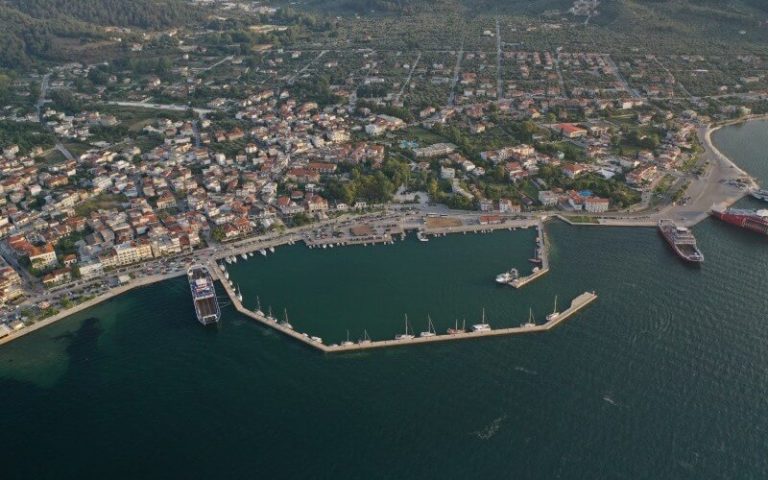 Yacht charter Keramoti
